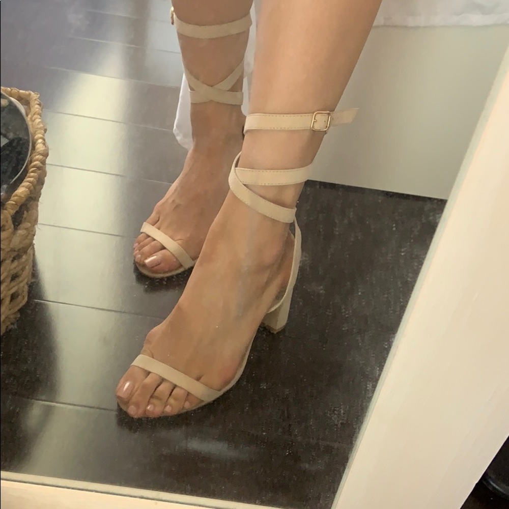 Wrap heels